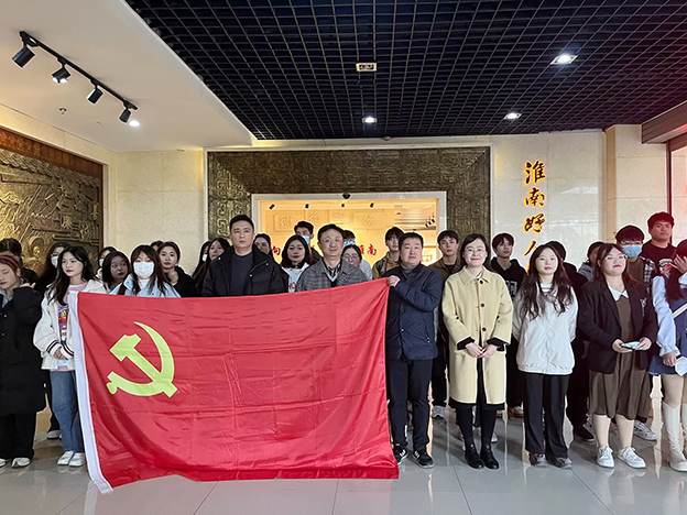 Ƭ1.jpg